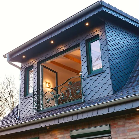 Romantic Greenhouse * Syke