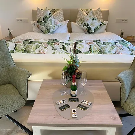 Apartament Romantic Greenhouse